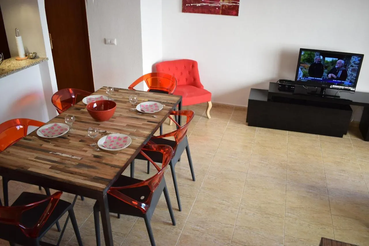 Apartamento Cerca Playa Y Centro Ref 305 艾姆布里亚布拉瓦